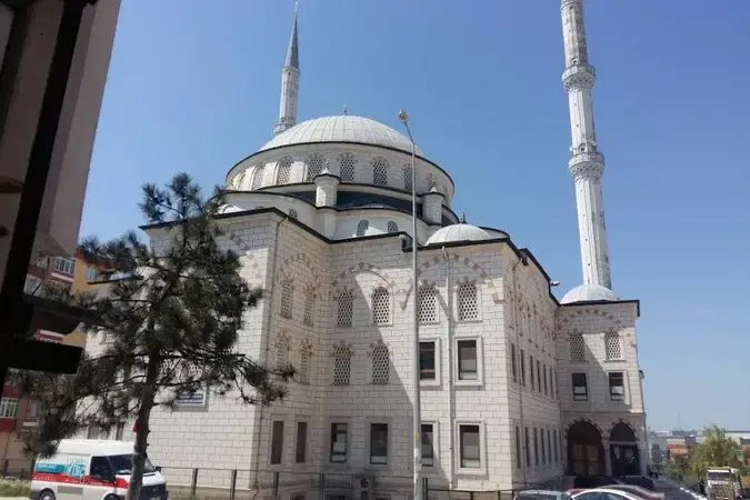 Tekirdağ Çerkezköy Kızılpınar Ayşe Nene Hatun Cami kapak görseli