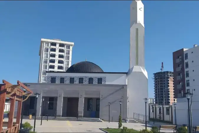 Tekirdağ Çorlu Hz. Osman Cami kapak görseli