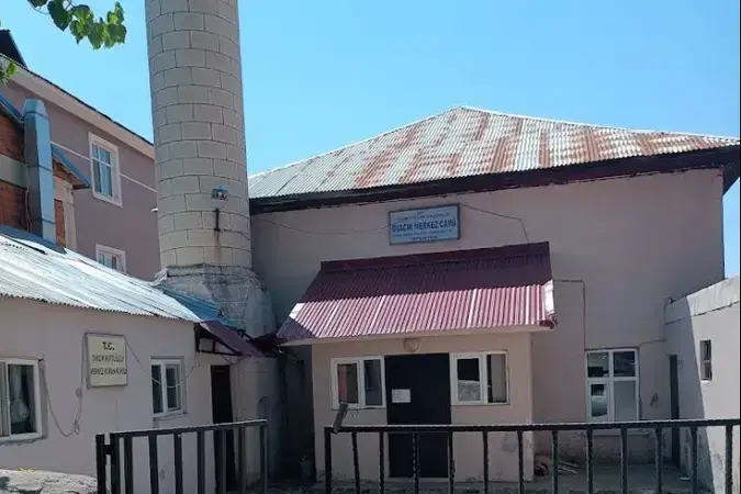 Tunceli Ovacık Merkez Cami kapak görseli