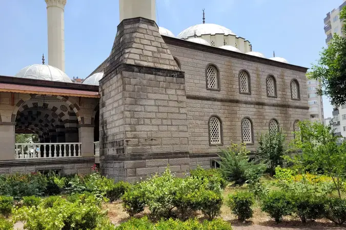 Adana Çukurova Numanoğlu Cami kapak görseli
