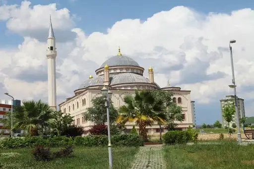 Adıyaman Merkez Adiyaman Universitesi Hisni Mansur Cami kapak görseli