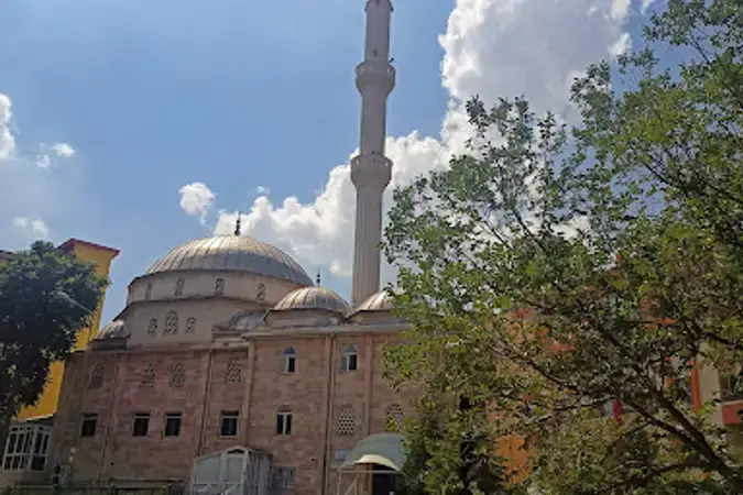Ankara Çankaya Yıldız Mustafa Rüştü Argıt Cami kapak görseli