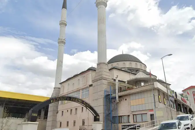 Ankara Çankaya Dikmen 9.km Merkez Cami kapak görseli