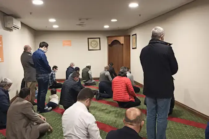 Ankara Etimesgut Optimum Avm Mescidi kapak görseli