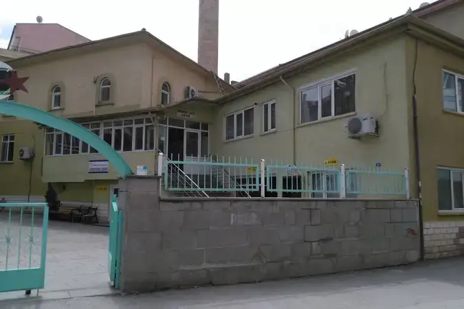 Ankara Etimesgut Güneşevleri Hüdaverdi Cami kapak görseli