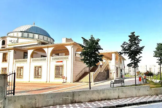 Ankara Etimesgut Hz. Osman Cami kapak görseli