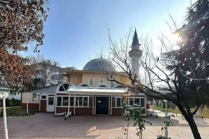 Ankara Etimesgut Şeker Fabrikası Cami (Şeker Cami) kapak görseli