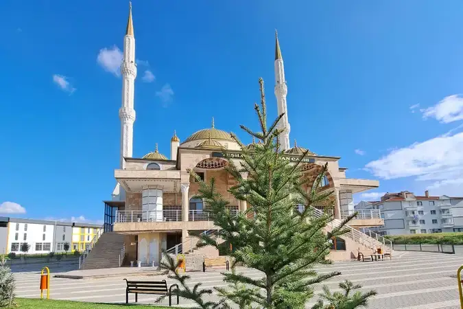Ankara Etimesgut Yeşilova Hz. Osman Cami kapak görseli