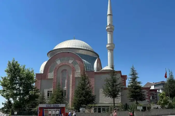 Ankara Etimesgut Yıldırım Beyazit Cami kapak görseli