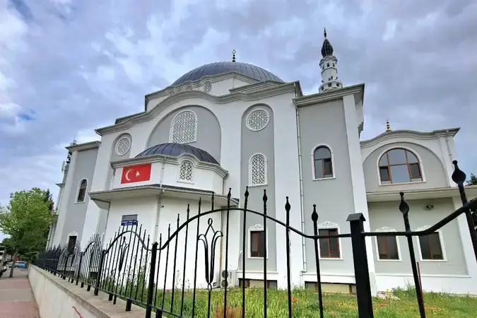 Ankara Sincan Akşemsettin Mahallesi Merkez Cami kapak görseli
