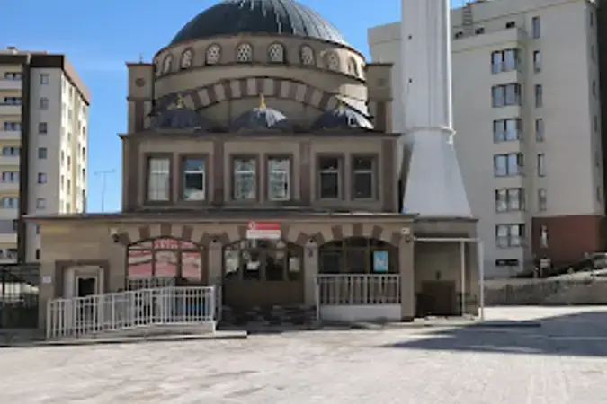 Ankara Sincan Halil İbrahim Cami kapak görseli