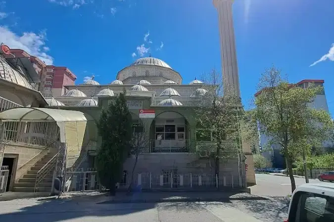 Ankara Sincan Sultan Süleyman Hacı Maide Kardeş Cami kapak görseli