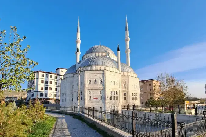 Ankara Sincan Yavuz Sultan Selim Cami kapak görseli