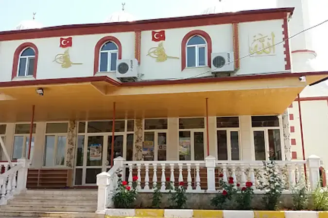 Antalya Kepez Varsak Mahallesi Şelale Cami kapak görseli