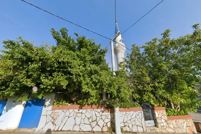 Aydın Kuşadası Cami kapak görseli