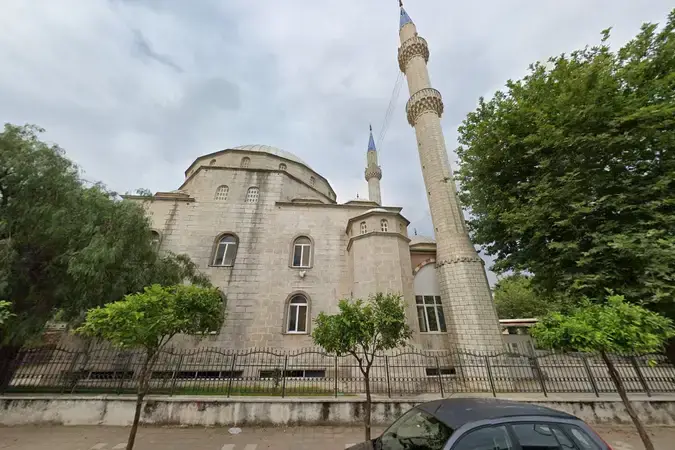 Aydın Kuşadası Davutlar Halil Gökyürek Cami kapak görseli
