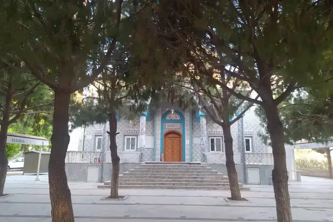 Aydın Kuşadası Özaydın-Bayülgen Cami kapak görseli
