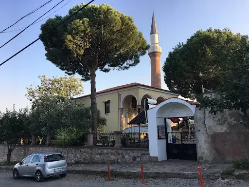 Balıkesir Edremit Güre Köyü Camii kapak görseli