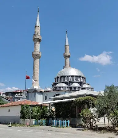 Balıkesir Edremit Hüseyin Uzun Cami kapak görseli
