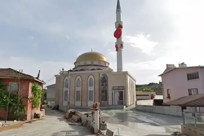 Bursa Nilüfer Büyükbalıklı Selim Altın Cami kapak görseli