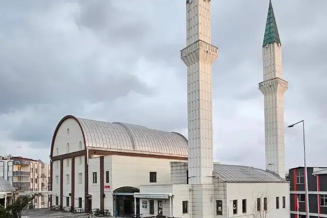 Bursa Nilüfer Beşevler Safa Cami kapak görseli
