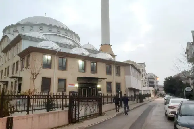 Bursa Nilüfer Sultan Alaattin Cami kapak görseli