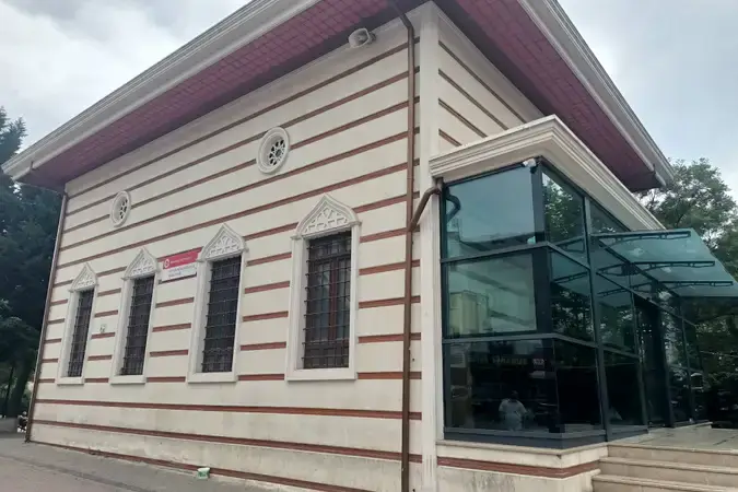 Bursa Osmangazi Adnan Menderes Mh.park Cami kapak görseli