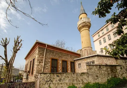 İstanbul Fatih Çavuşzade Cami (Cerrahpaşa Cami) kapak görseli