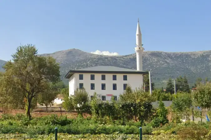 Denizli Çal Uğrulu Ömercioğlu Cami kapak görseli