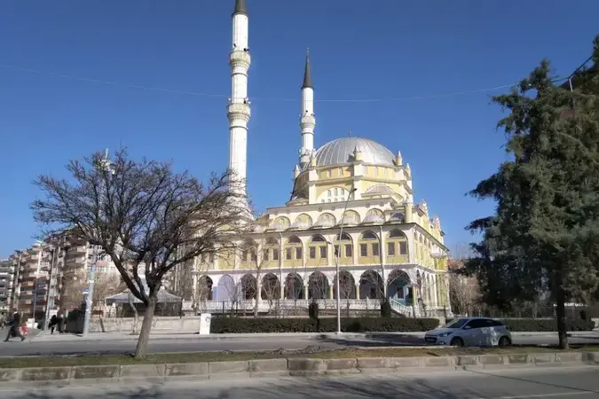 Diyarbakır Kayapınar Diclekent Cami kapak görseli