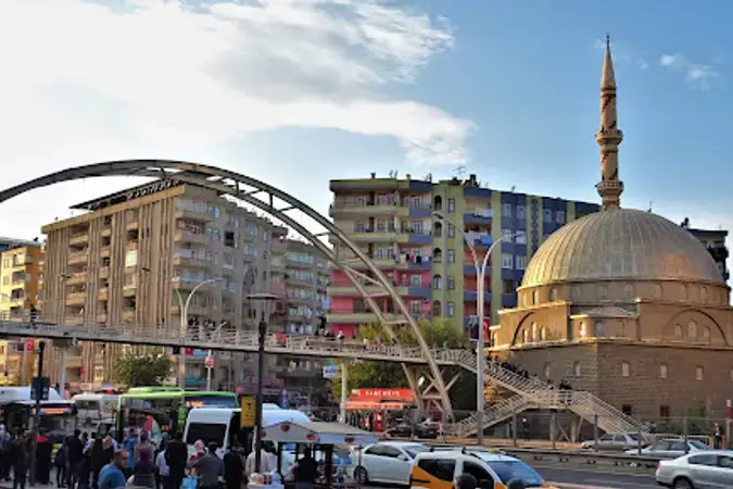 Diyarbakır Kayapınar Huzurevleri Huzur Cami kapak görseli