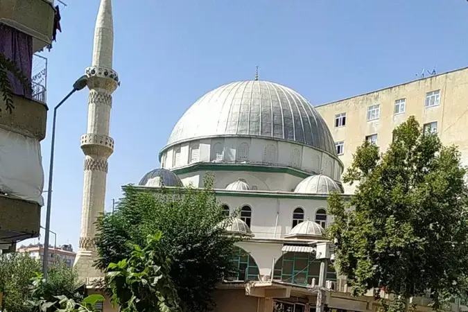 Diyarbakır Kayapınar Mekke Cami kapak görseli