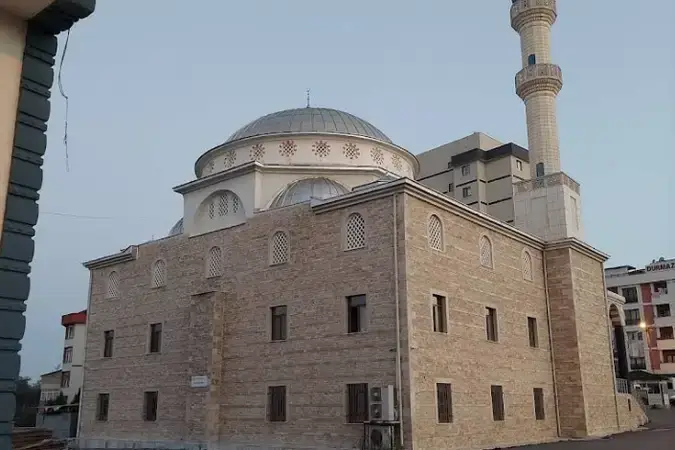 İstanbul Tuzla Aydınlı Hz. Osman Cami kapak görseli
