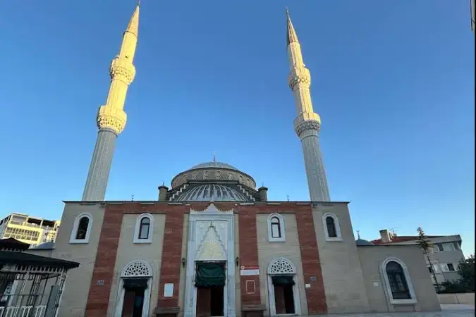 İstanbul Tuzla Evliya Çelebi Cami kapak görseli