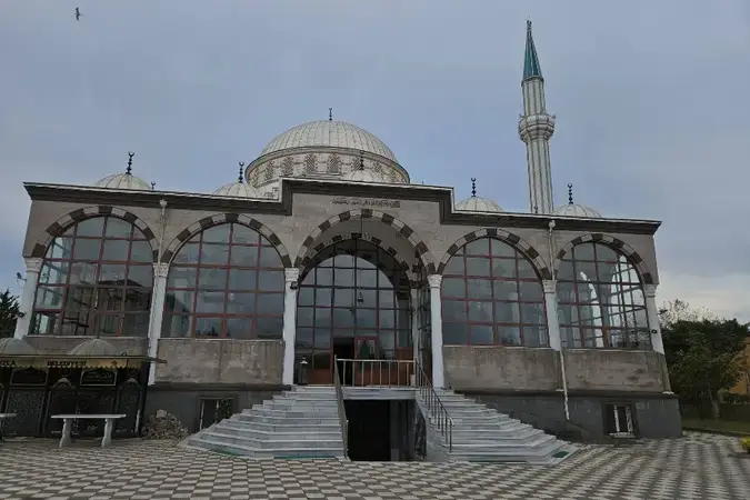 İstanbul Tuzla Orhanlı Yavuz Selim Cami kapak görseli