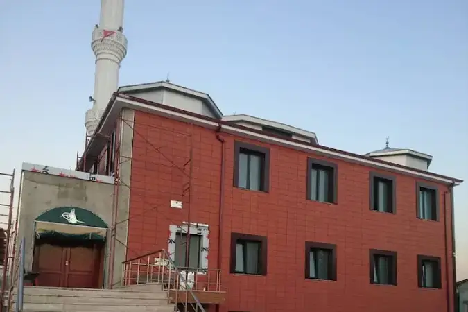İstanbul Tuzla Orta Mahallesi Cami kapak görseli