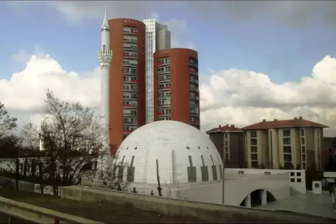 İstanbul Ümraniye Yeşilvadi Cami - Yeşilvadi Konutları Kiptaş Cami kapak görseli
