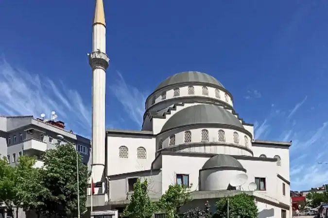 İstanbul Ümraniye Atakent Nermin İmamoğlu Cami kapak görseli