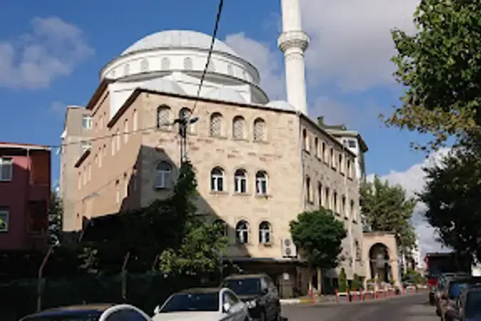 İstanbul Ümraniye Birlik Cami kapak görseli