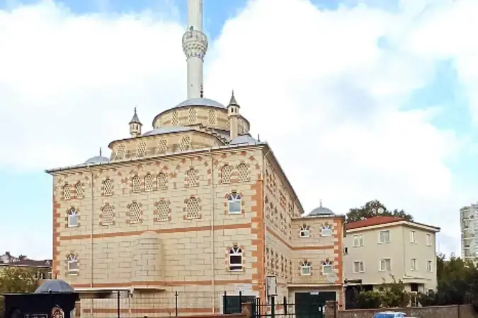 İstanbul Ümraniye Emin Ali Paşa Cami kapak görseli