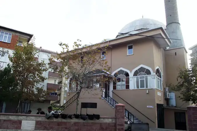 İstanbul Ümraniye Hacı Leyla Bingöl Cami kapak görseli