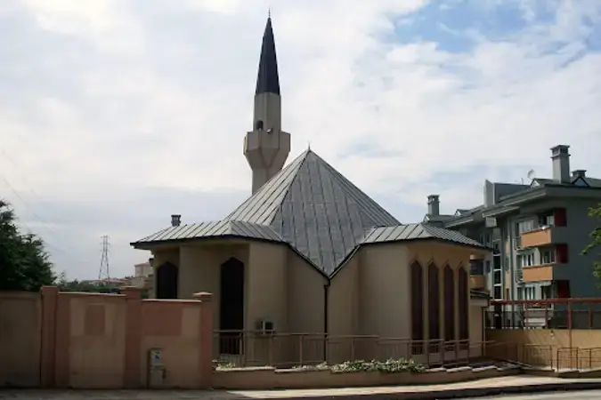 İstanbul Ümraniye Hacı Ramazan Efendi Cami kapak görseli