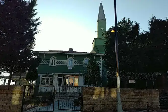 İstanbul Ümraniye Hasan Yeşilkaya Cami kapak görseli