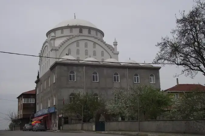 İstanbul Ümraniye Hekimbaşı Fatih Cami kapak görseli