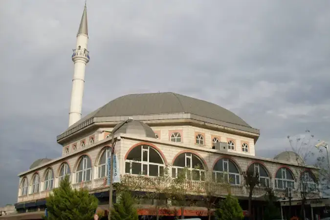 İstanbul Ümraniye Kadosan Cami kapak görseli