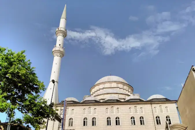 İstanbul Ümraniye Kazım Karabekir Berat Cami kapak görseli