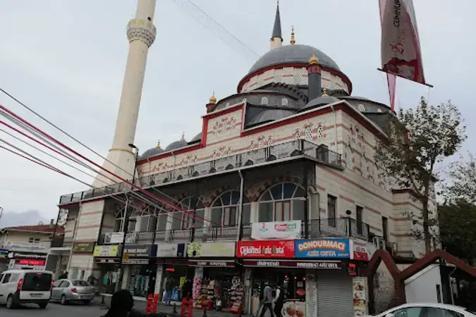 İstanbul Ümraniye Meyveli Bachçe Cami kapak görseli