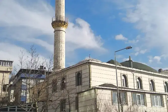 İstanbul Ümraniye Santral Mustafa Avni Cami kapak görseli