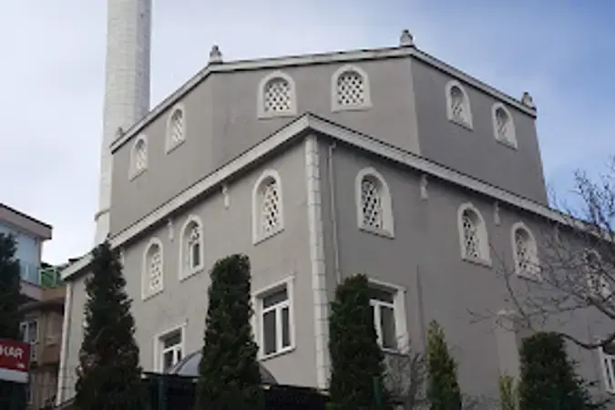 İstanbul Ümraniye Şehit Pilot Yurdanur Cami kapak görseli