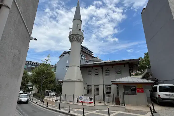 İstanbul Üsküdar Mustafa Kavsar Baba Cami kapak görseli